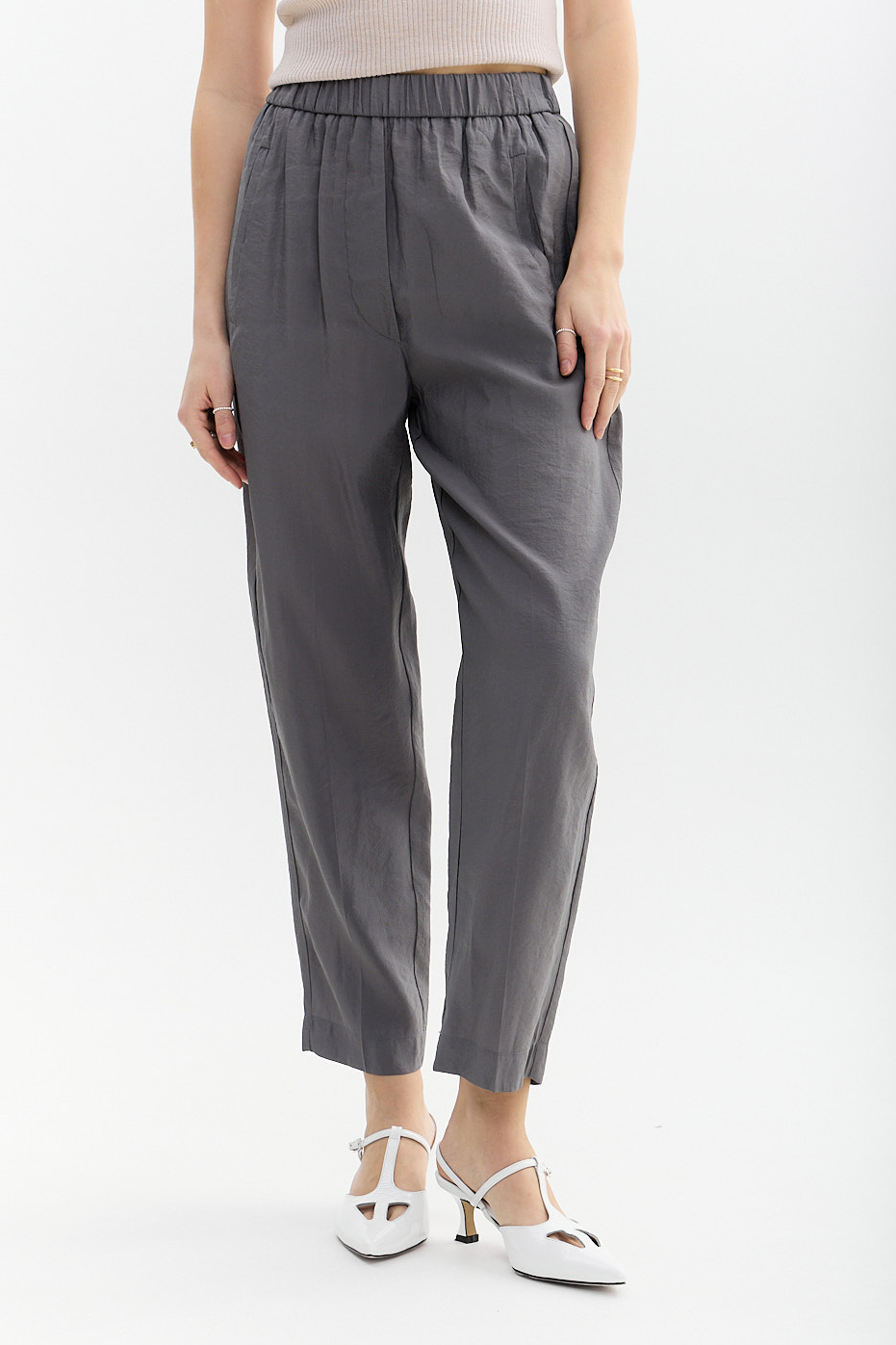 TELA Брюки RIVOLI на мягком поясе из воздушной тафты серо-жемчужного оттенка