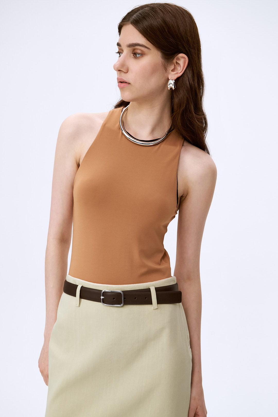 TELA Боди из микрофибры с фигурными вырезом по спинке в оттенке терракот