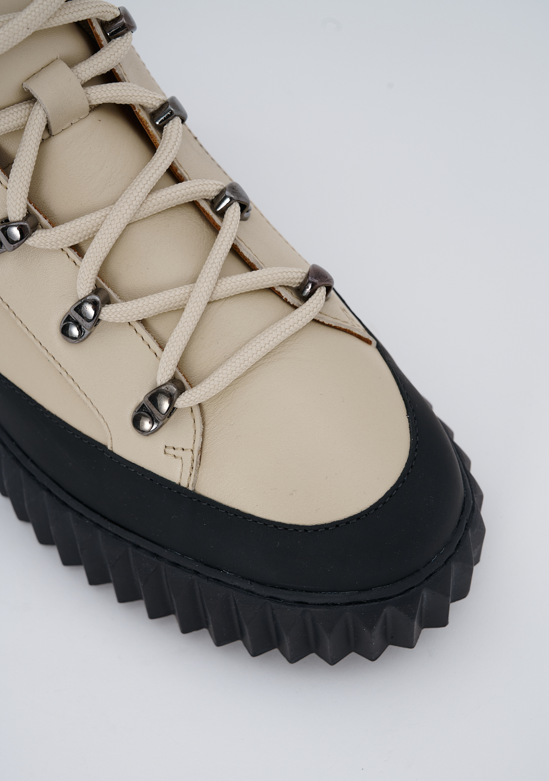 VOILE BLANCHE Треккинг-ботинки HELIA на шнуровке черно-белые