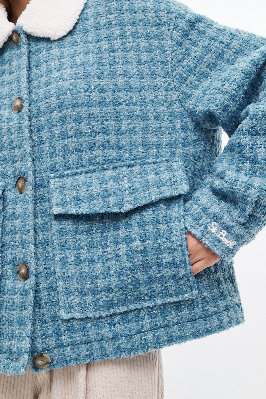 MC2 SAINT BARTH Бомбер из фактурного нежно-голубого твида с воротничком из овчины