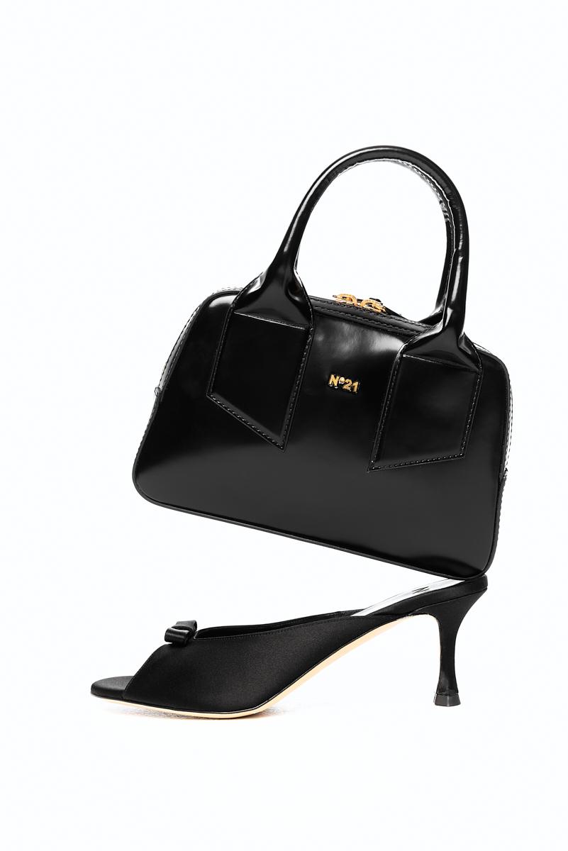N21 Bauletto ショルダーバッグ ミニ N°21 - N21 Bauletto ショルダーバッグ ミニの通販 by Marmalade's