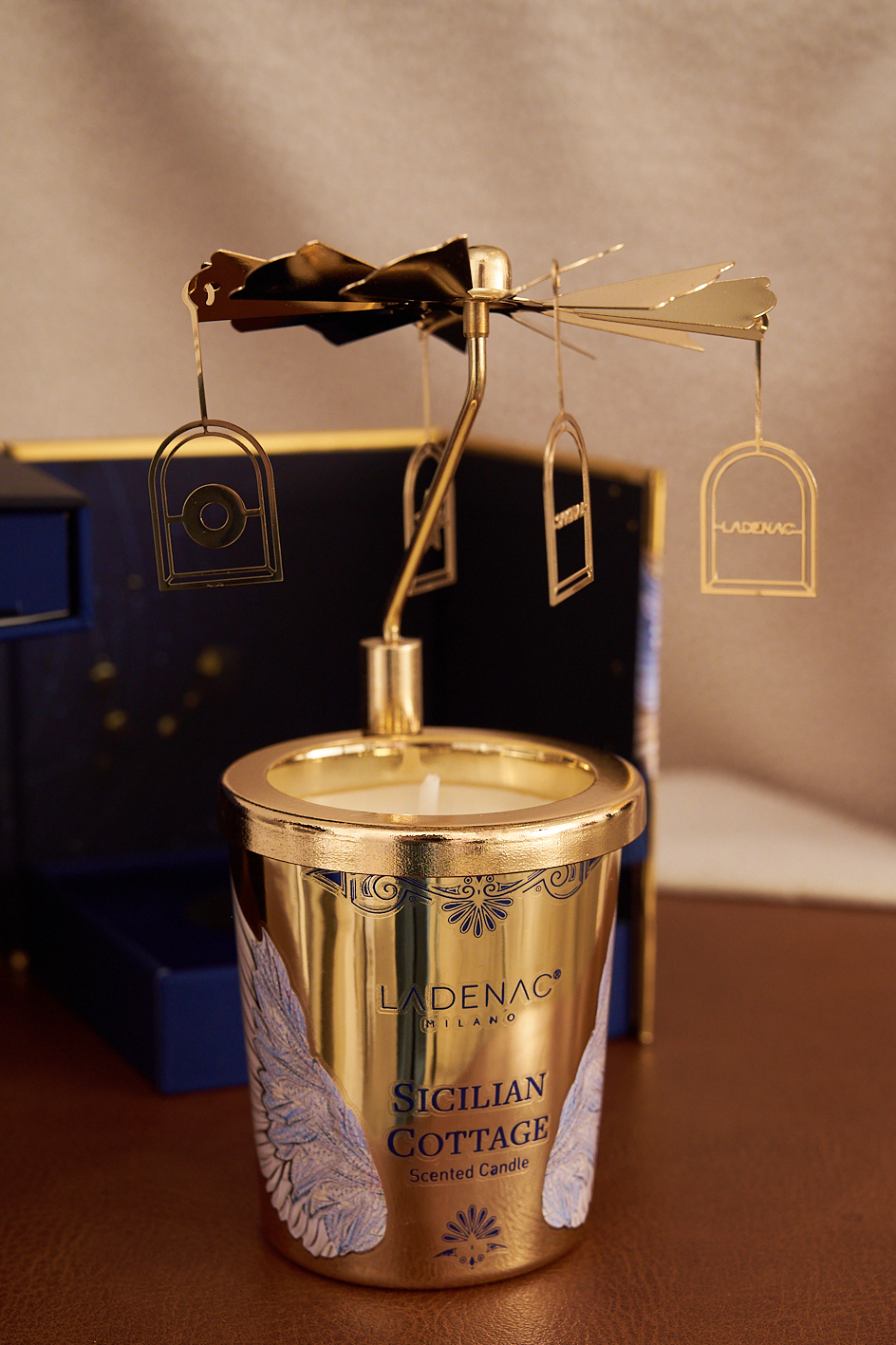 LADENAC Milano  Свеча-карусель Sicilian cottage