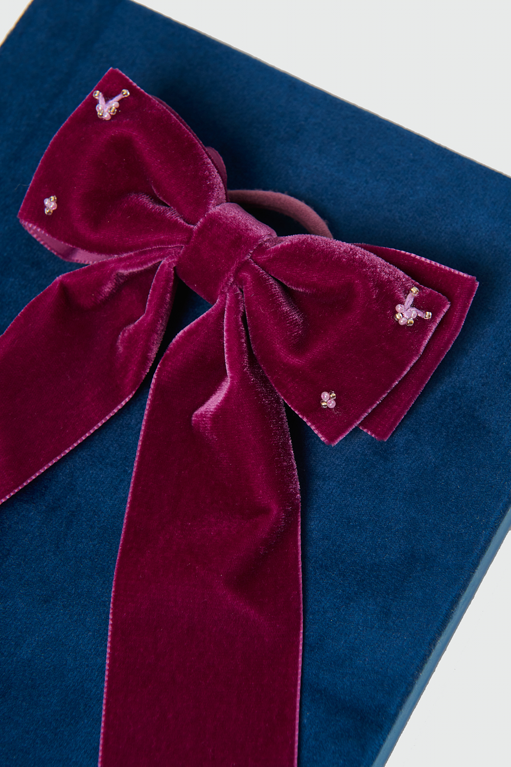 JF STORE x LADY BOW Заколка-бант из французского бархата с вышивкой, малиновый