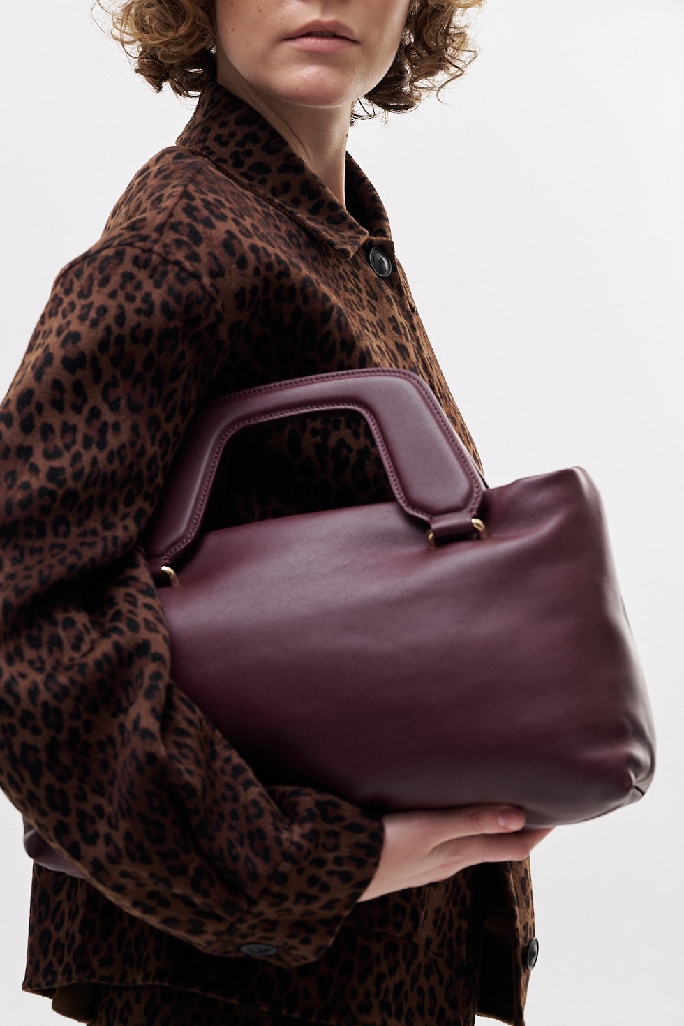 Āim Сумка ALICE large из кожи оттенка бургундского вина