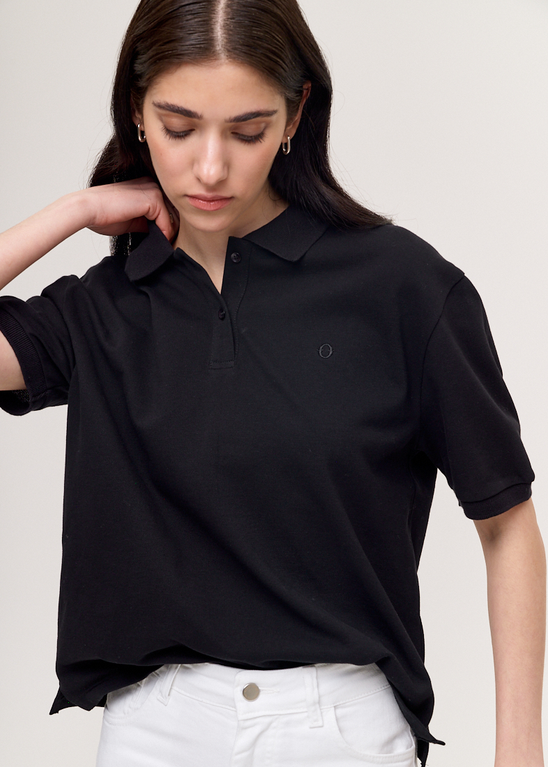 OTTOD'AME Поло-кроп из хлопка пике в черном цвете