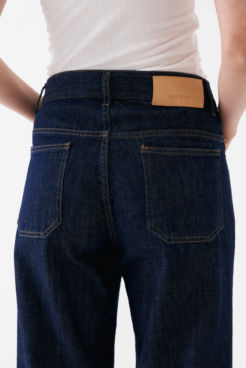 MERCÍ Джинсы прямого кроя MIRANDA из облегченного крафтового темно-синего денима