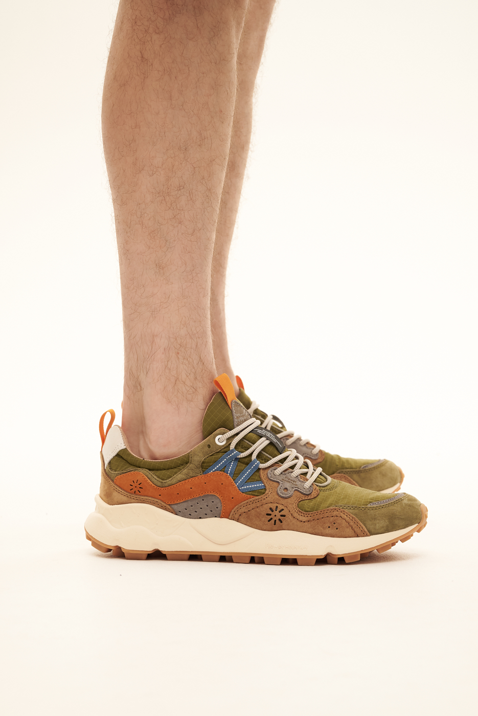 FLOWER MOUNTAIN Кроссовки YAMANO3 в комбинации замши и нейлона оливково-бежевых тонов