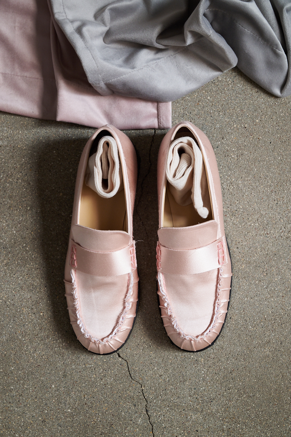 TELA Лоферы MUGHETTO из нежно-розового сатина