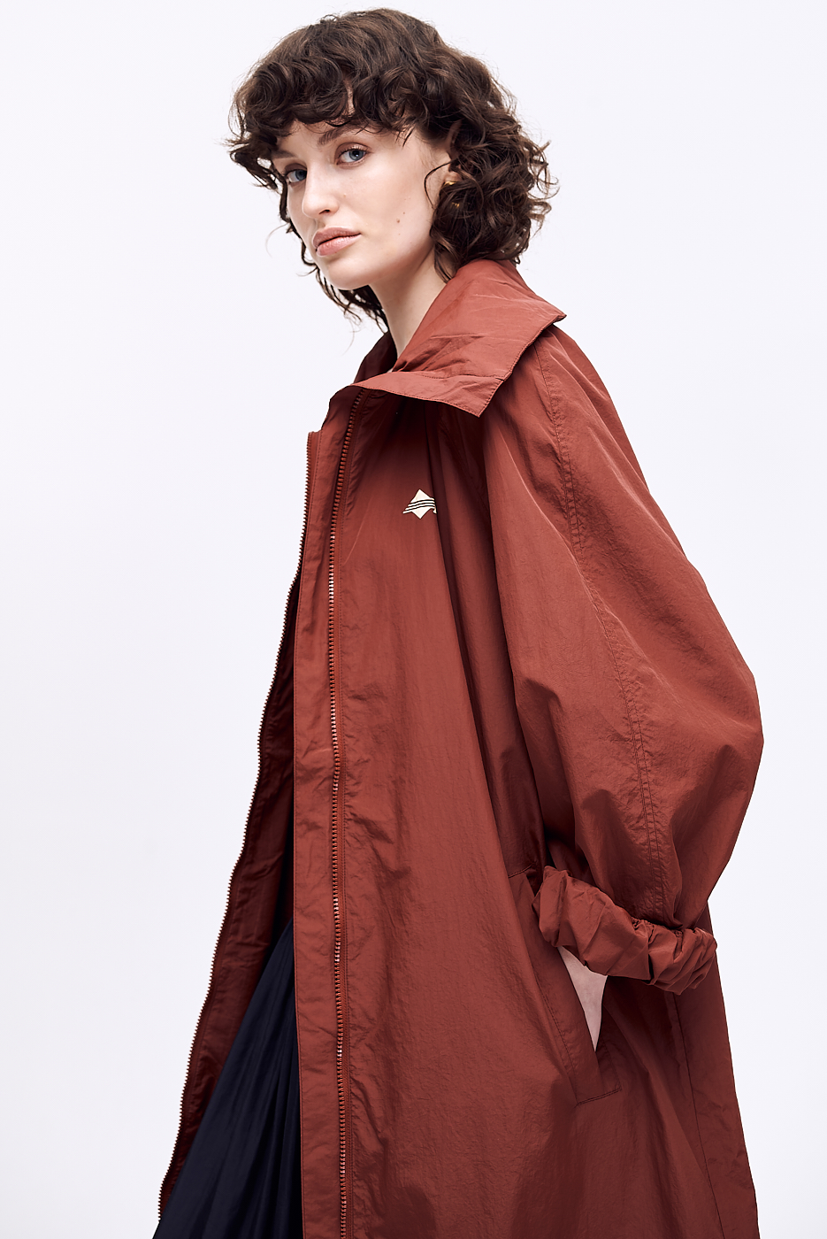 MARGAUX LONNBERG Парка длины миди из технологичного нейлона оттенка бургундского вина