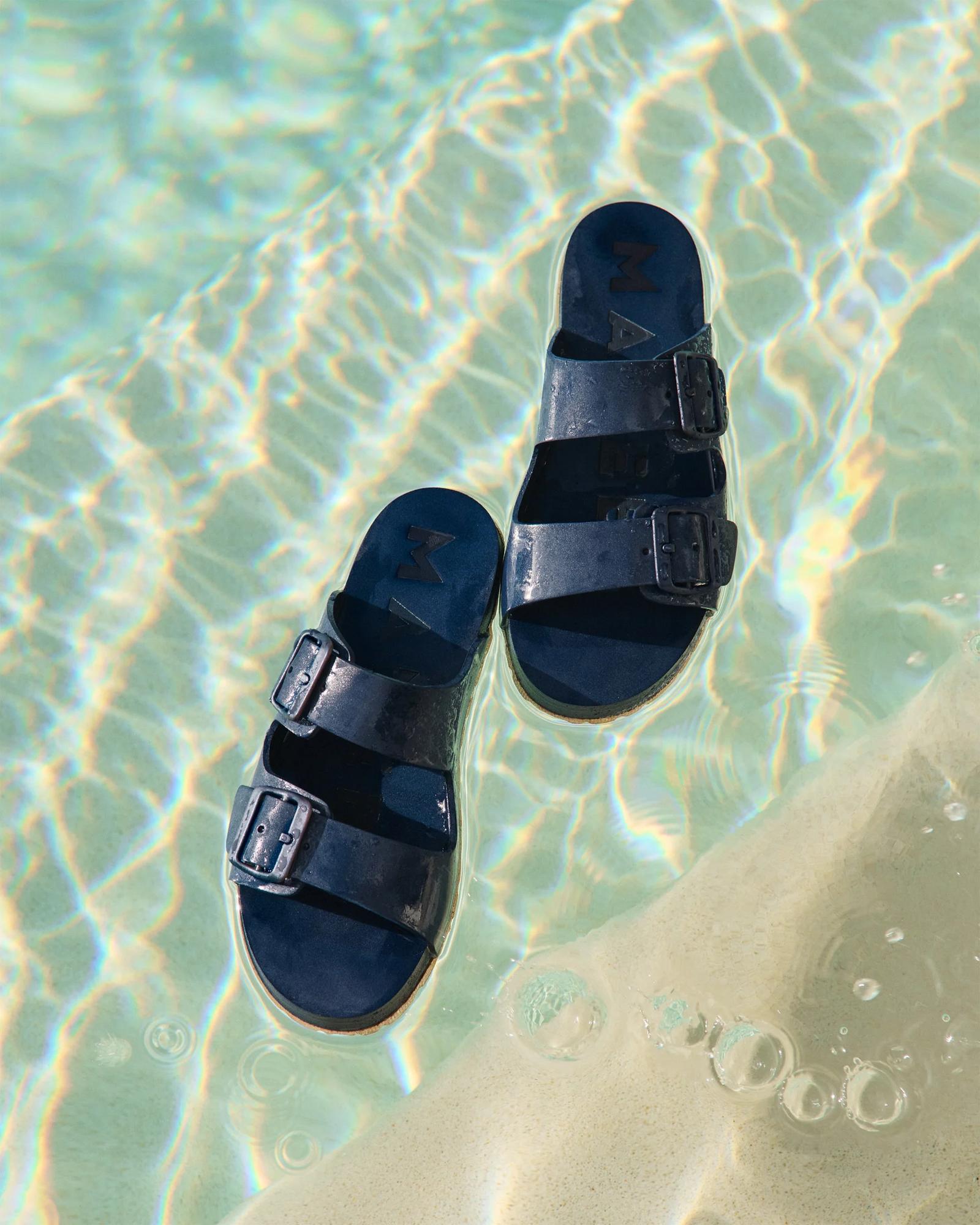 MANEBI Шлепанцы Nordic оттенка navy blue