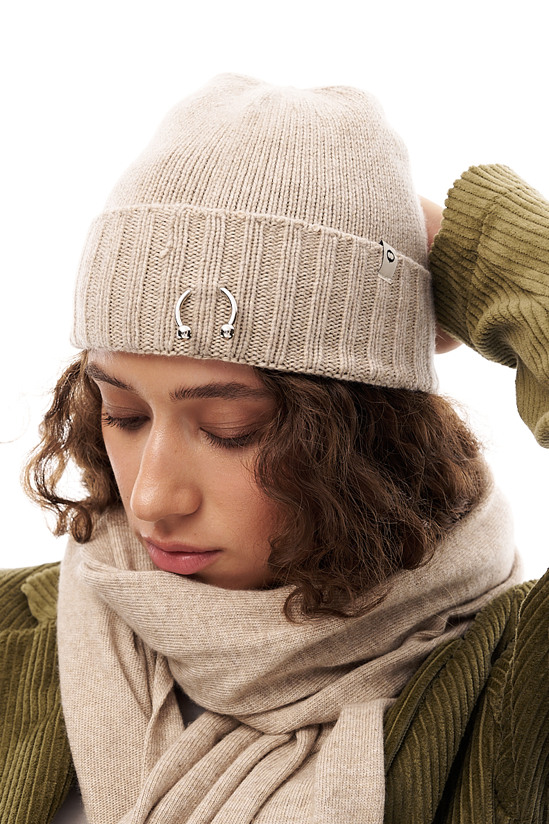 OTTOD'AME Шапка с отворотом из бленда кашемира и шерсти оттенка беж