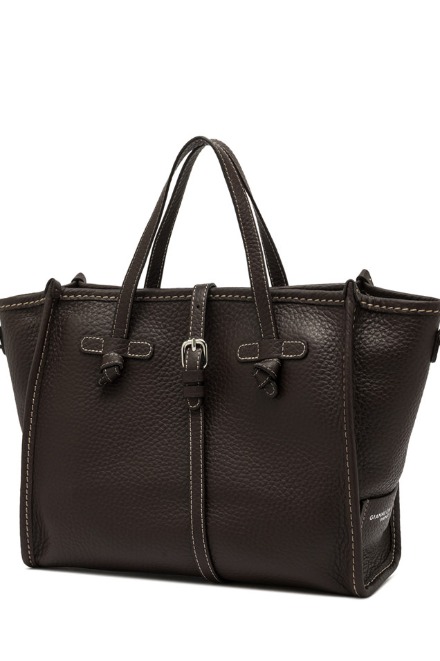 GIANNI CHIARINI  Сумка MARCELLA 32 из премиальной зернистой кожи оттенка эспрессо с застежкой на молнии