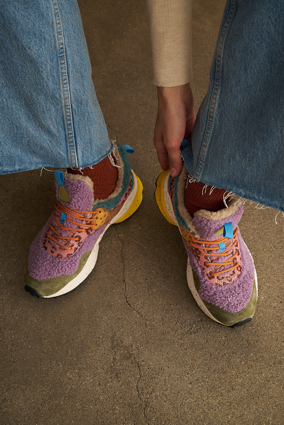 FLOWER MOUNTAIN Кроссовки треккинговые KOTETSU из комбинированной замши и шерсти овчины teddy