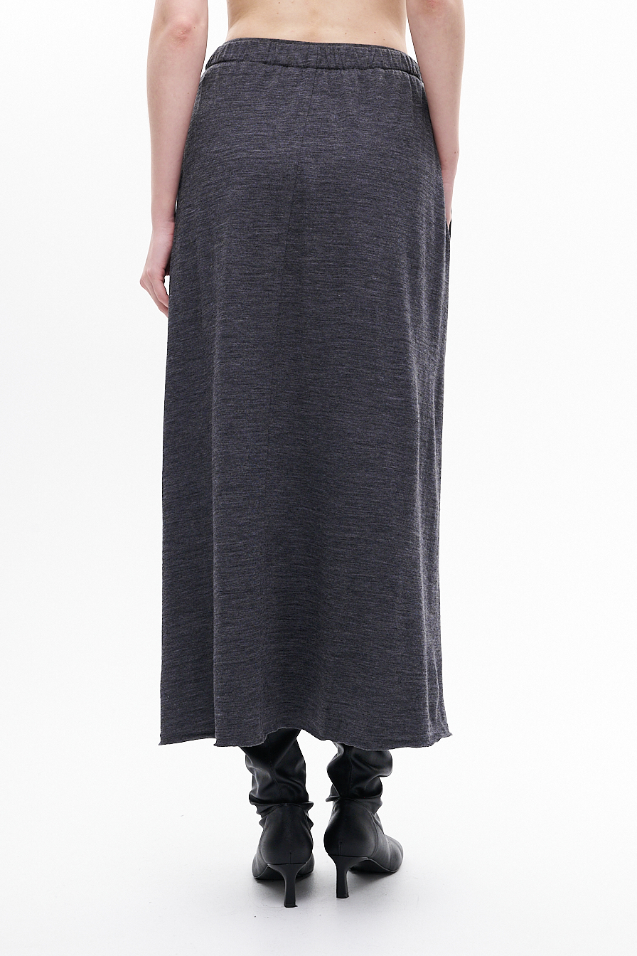 TELA Юбка из джерси длины миди с двойной линией пояса