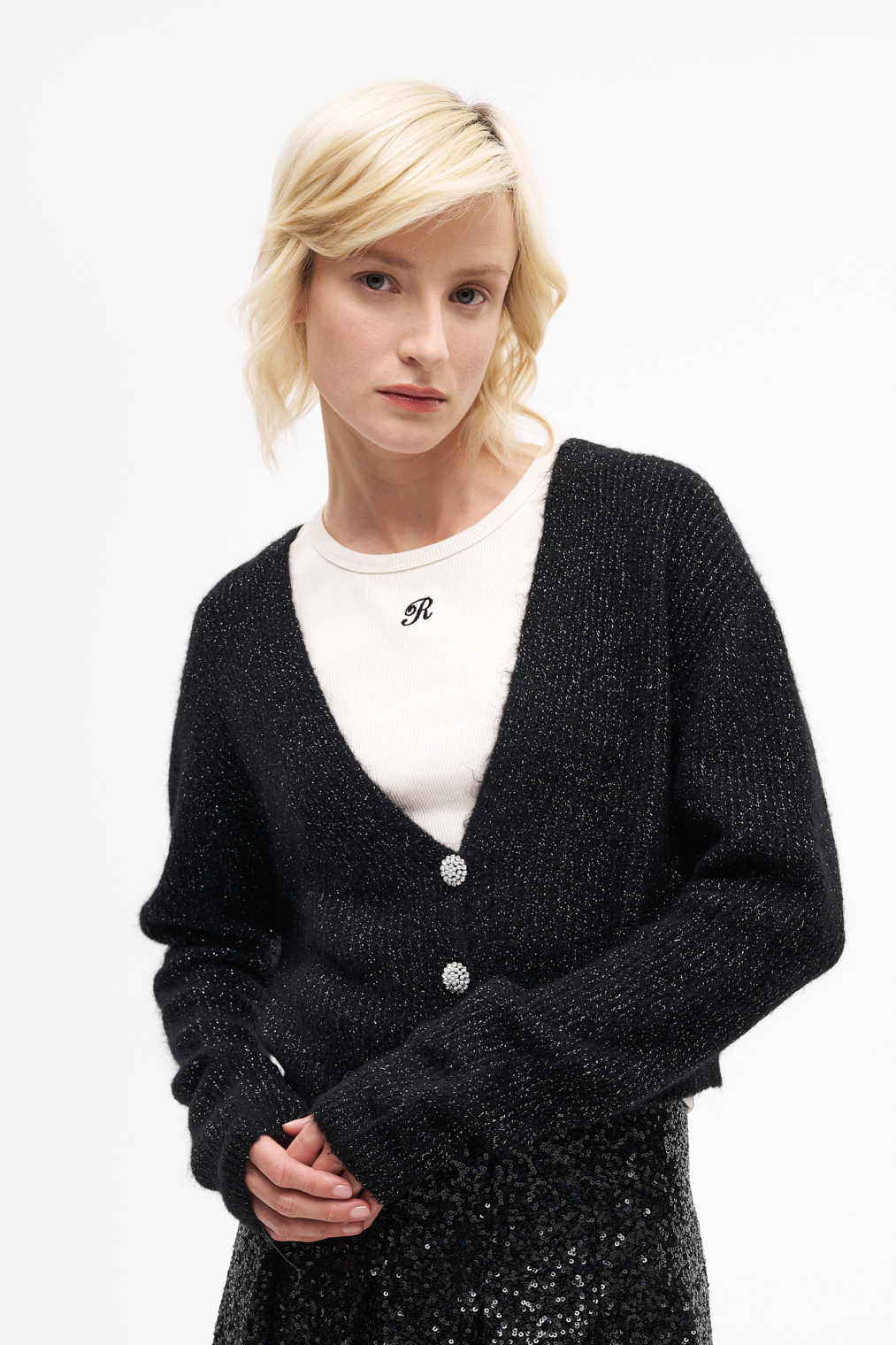 MEME ROAD Кардиган-кроп из мягкой шерсти с крупными пуговицами-стразами