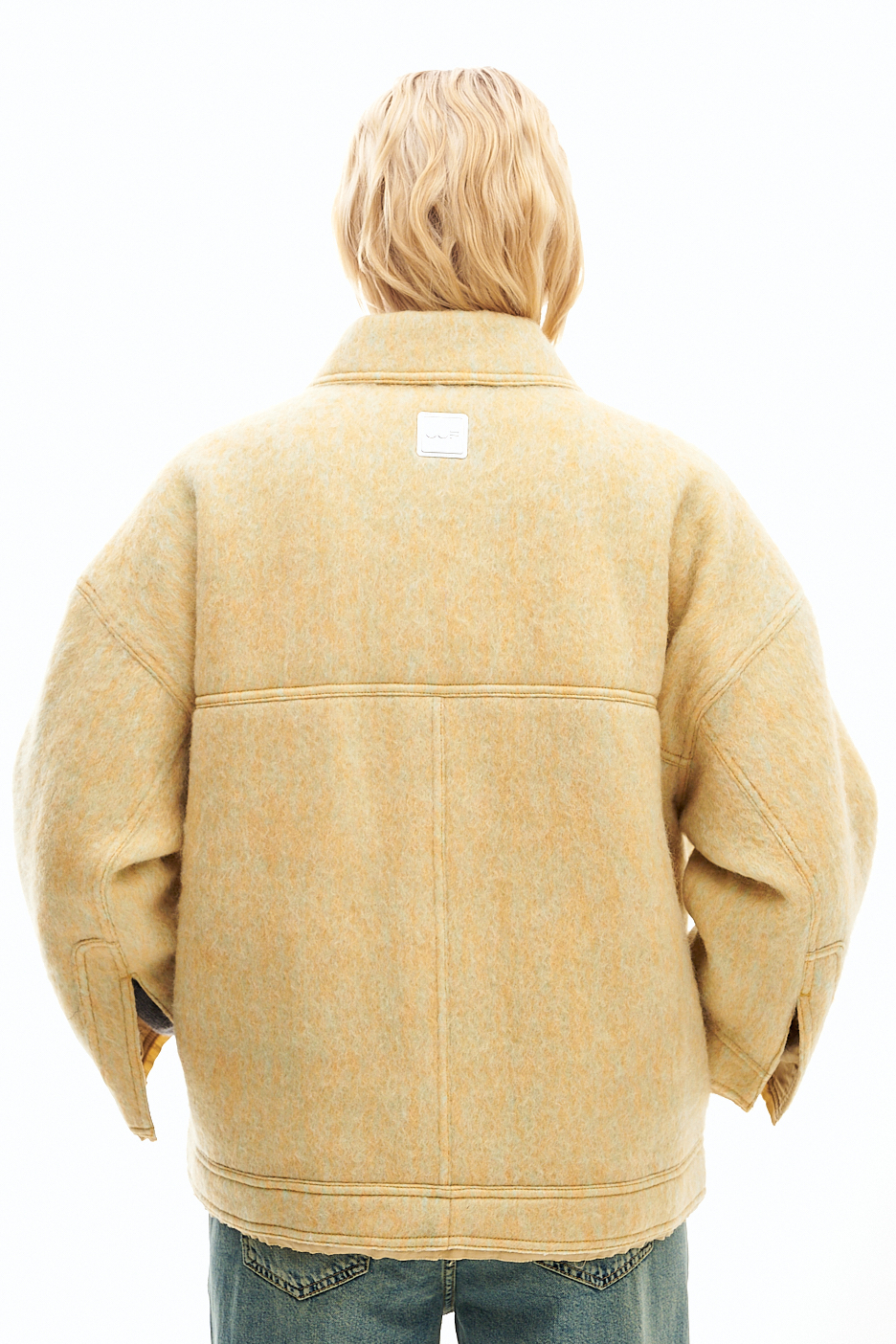 OOF WEAR Пальтовый бомбер рубашечного кроя из мохера нежно-желтого цвета на утепленной подстежке