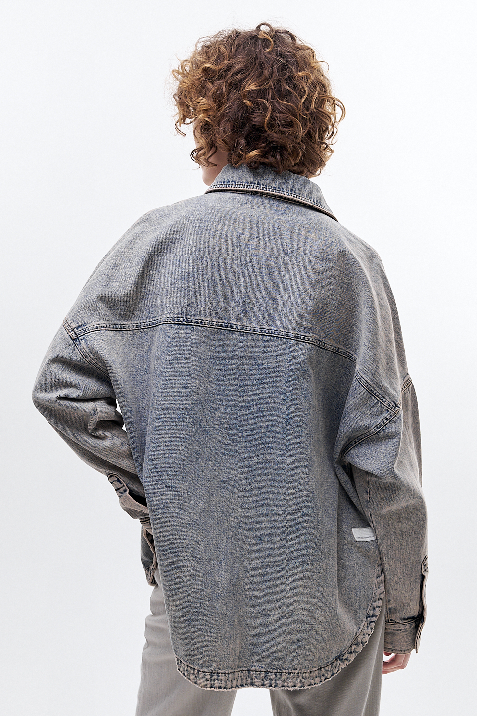 nine:inthe:morning Рубашка с накладным карманом ROSA из денима с дизайнерским варом