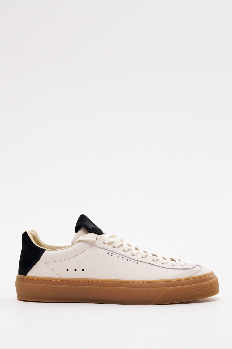 AQVA ALTA Кеды на шнуровке из плотной телячьей кожи с черным задником