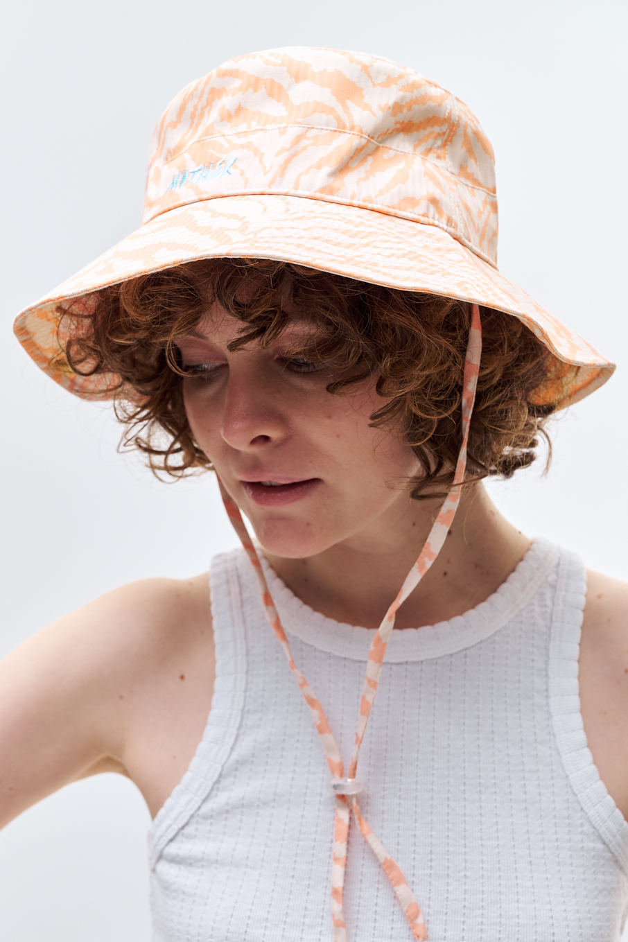 MOTHER Панама The Shady с анималистичным принтом и вышивкой