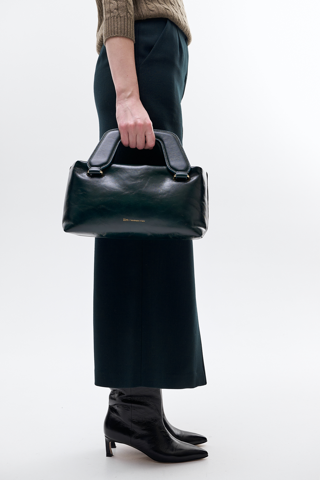 Āim Сумка ALICE из премиальной кожи фактуры crinkle бутылочного оттенка