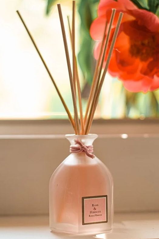 COLLINES DE PROVENCE Диффузор Rose and Hibiscus из коллекции Duo
