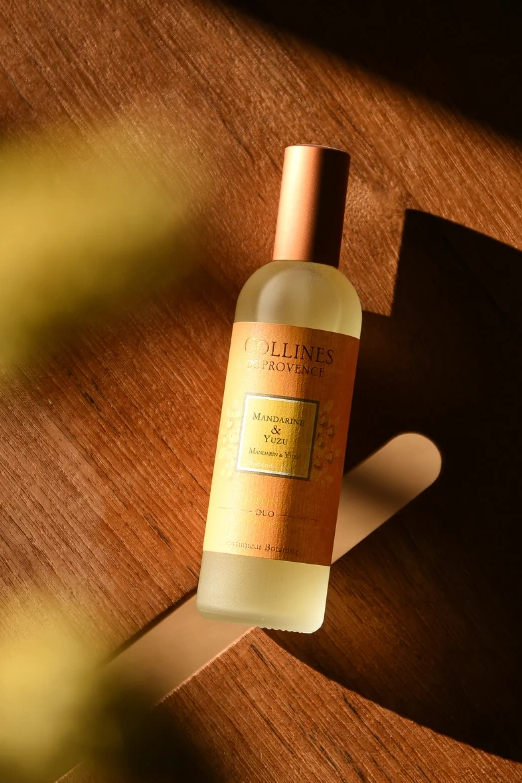 COLLINES DE PROVENCE Спрей ароматический Mandarin and Yuzu из коллекции Duo
