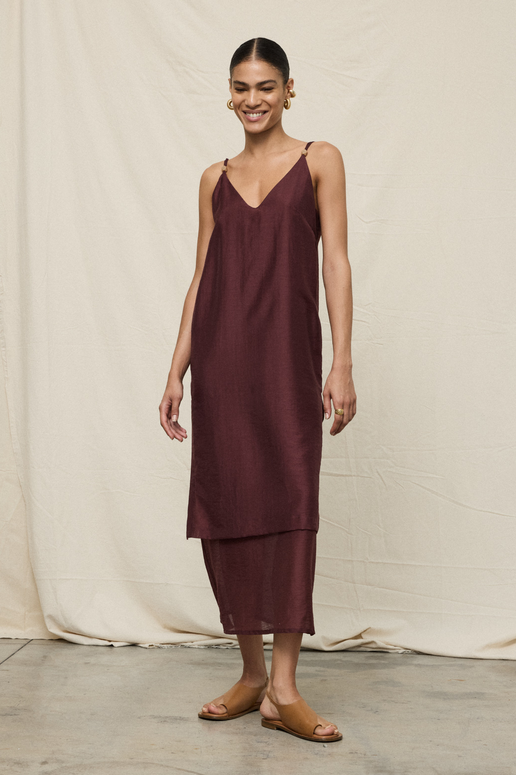 OTTOD'AME Платье из воздушного лиоцелла оттенка марсала с двойной юбкой