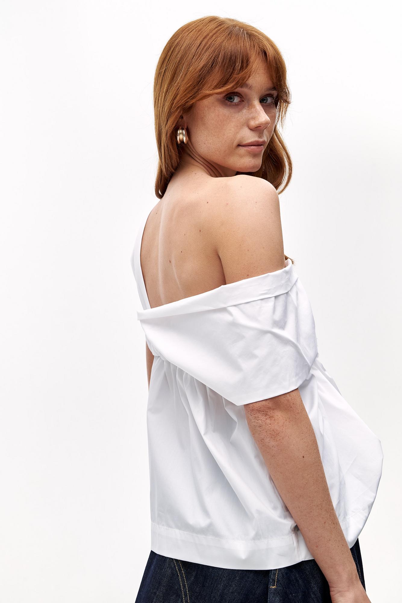 TELA Топ LAURINO с драпировками на одно плечо из белоснежного поплина