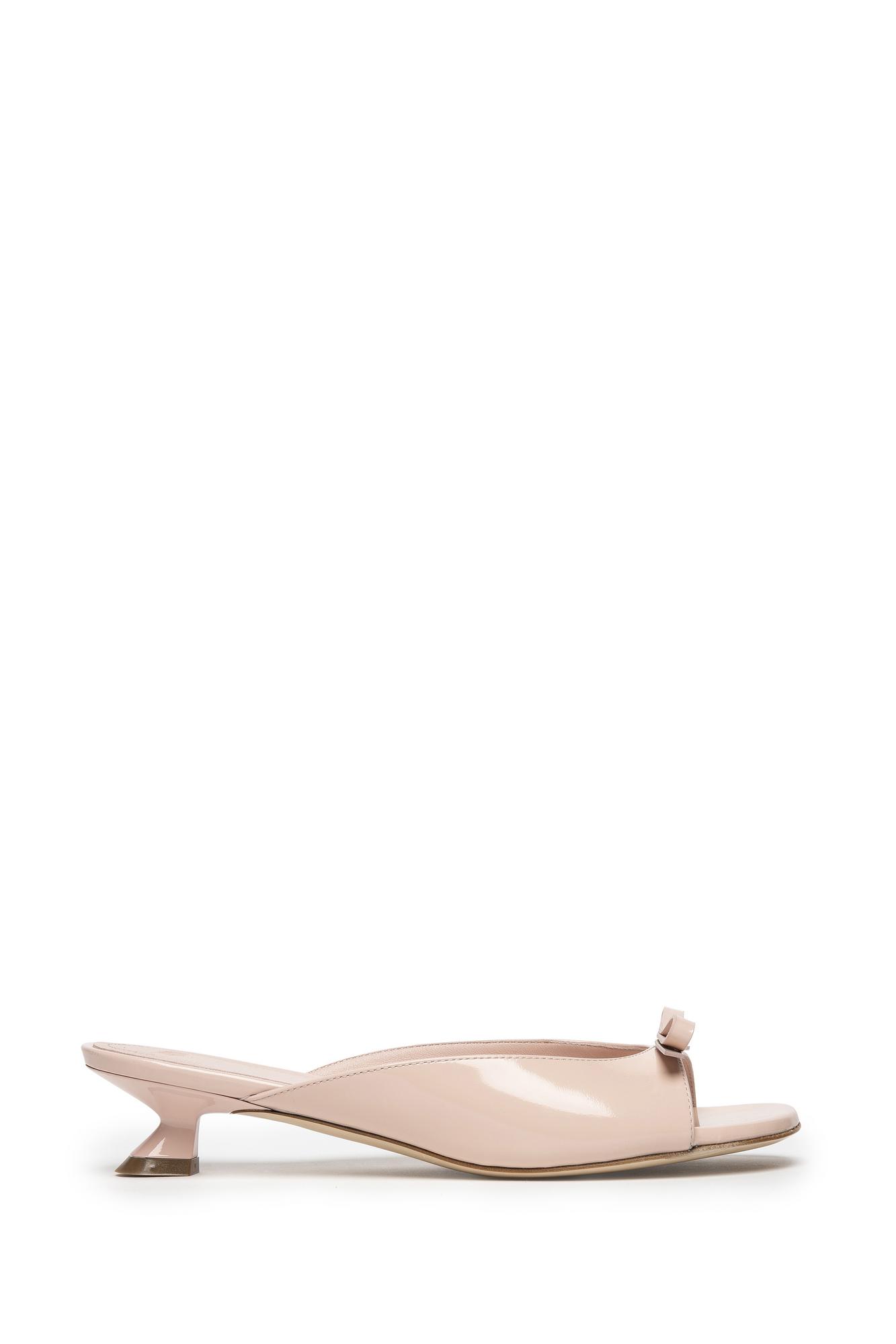 3JUIN Мюли PENNY из лакированной кожи пудрово-розового оттенка с изящным бантом