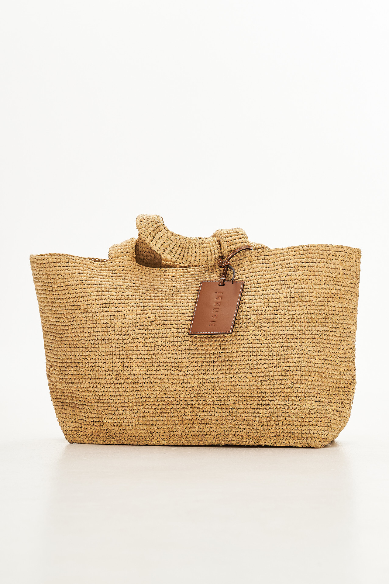 MANEBI Сумка-тоут Sunset bag большого размера из органической рафии