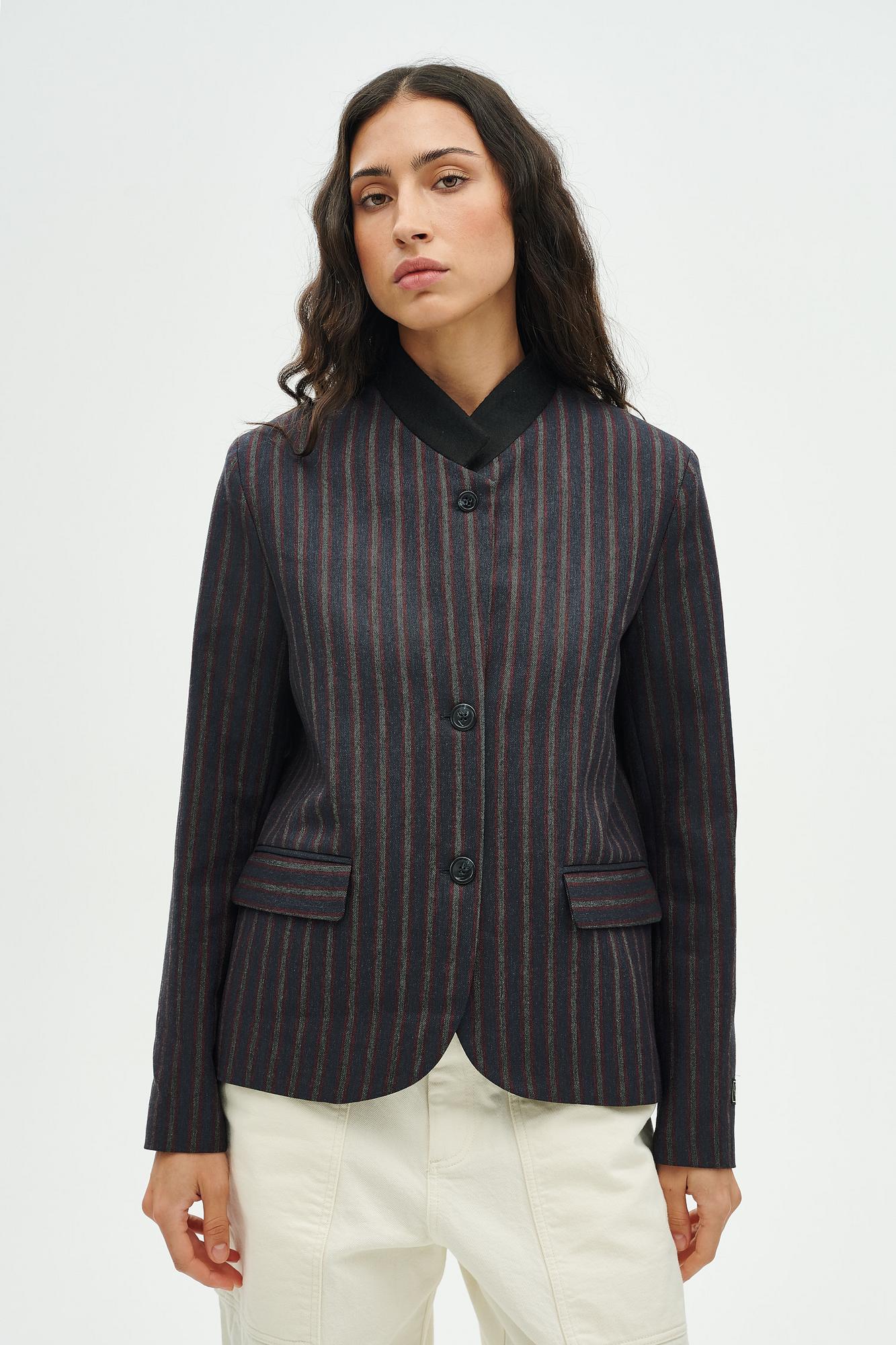 OTTOD'AME Жакет с воротником-стойкой из тонкой  костюмной шерсти с рисунком в полоску
