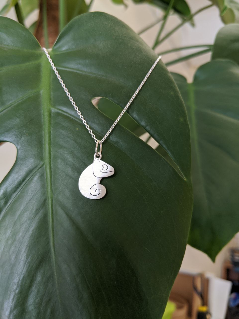 Хамелеон кулон