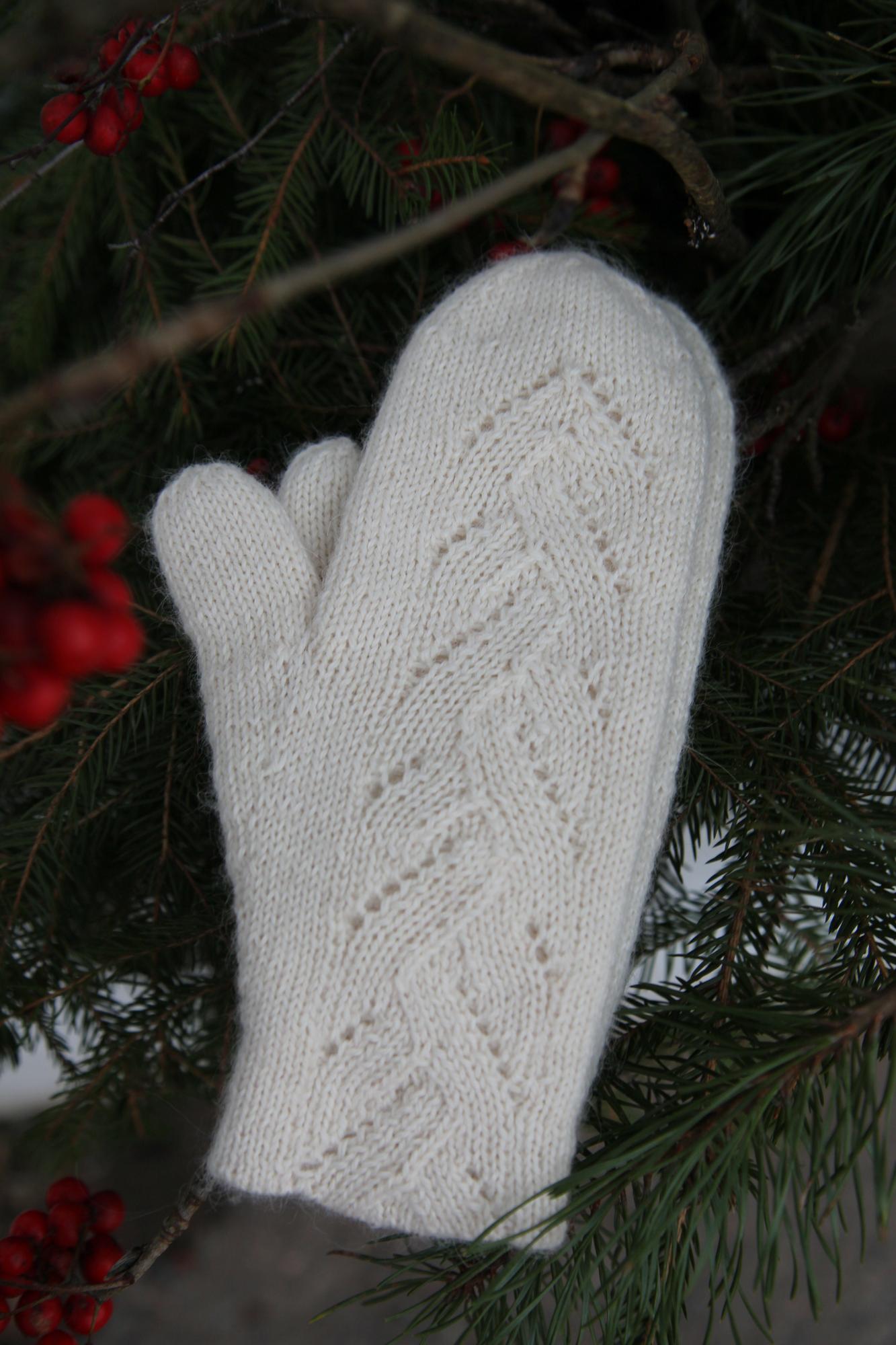 Варежки "Снегурочка"