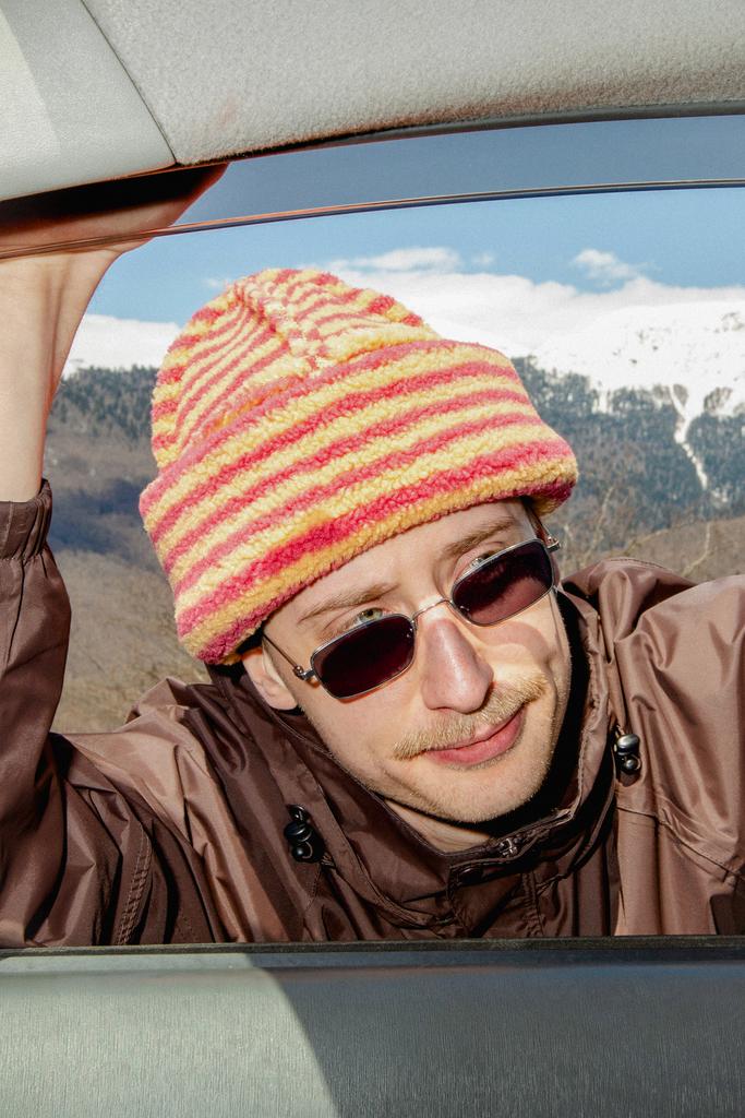 Шапка Sherpa Red Stripe