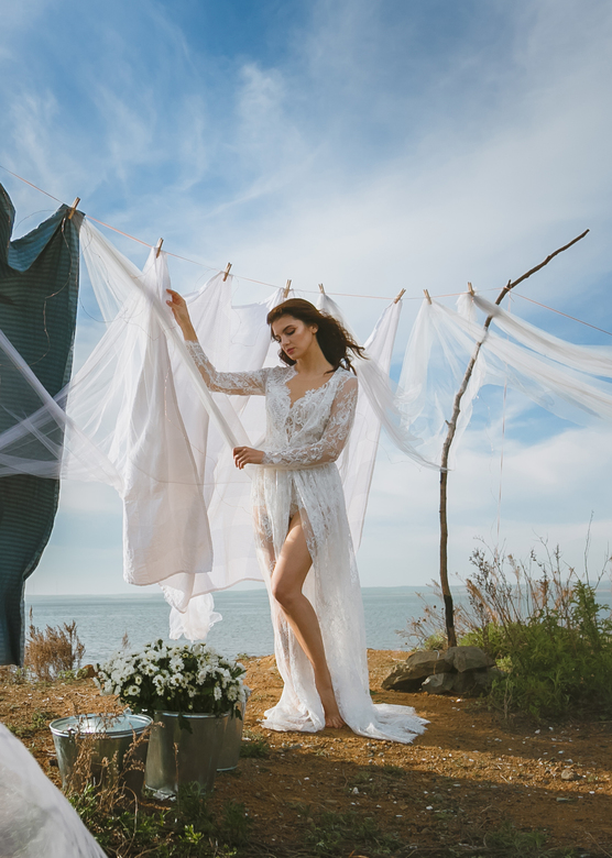 Кружевное будуарное платье с рукавом