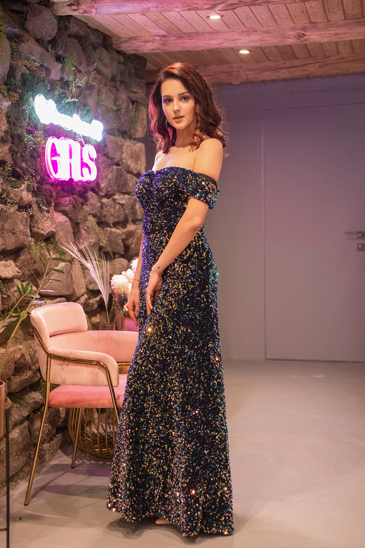 Синее пайетки с изумрудом спущенные плечи сзади шнуровка