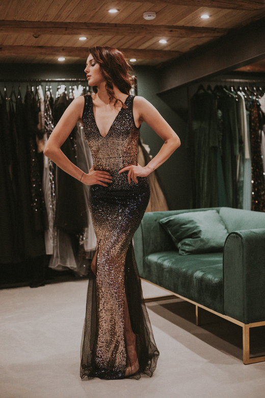 Синяя русалка с золотым градиентом