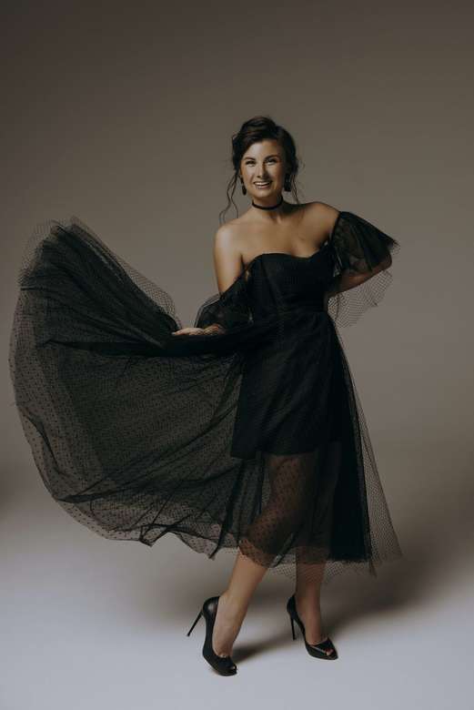 Черное миди платье в сеточку