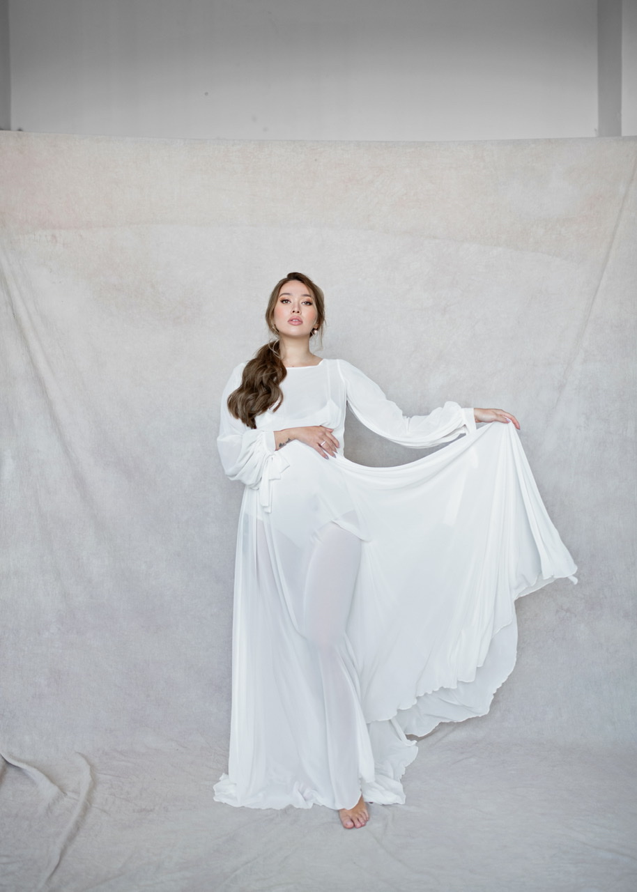 Белое шифоновое платье