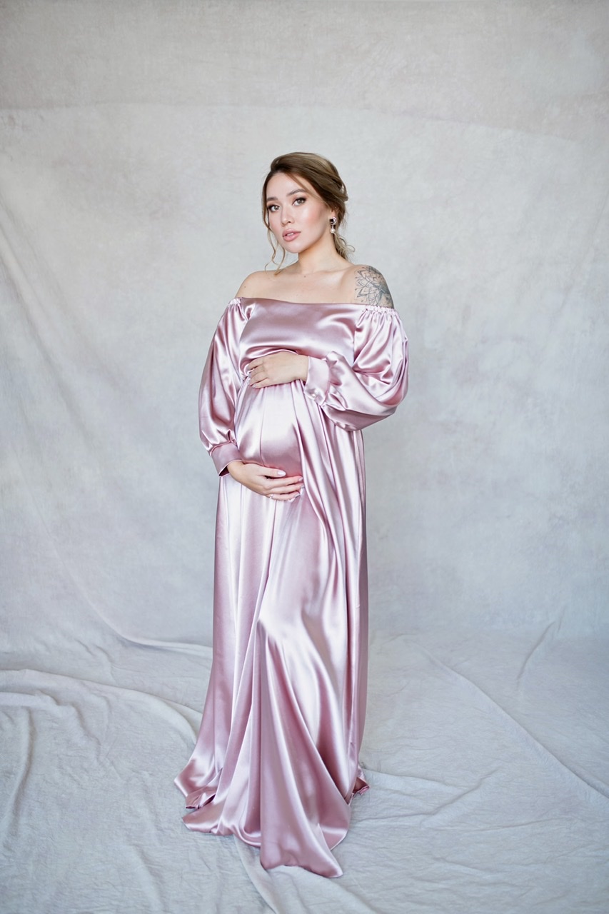 Жемчужное шелковое платье