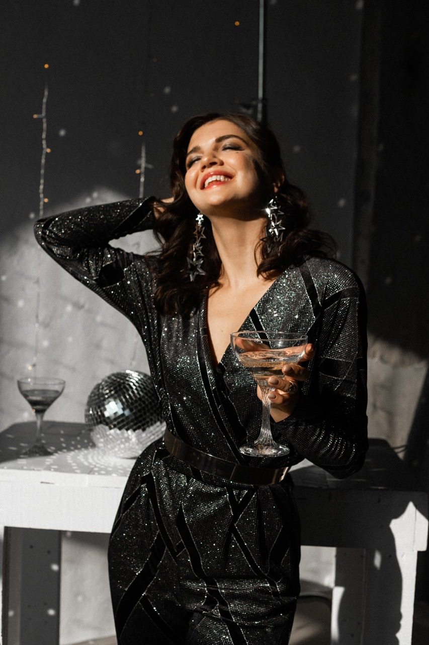 Чёрный комбинезон с геометрией