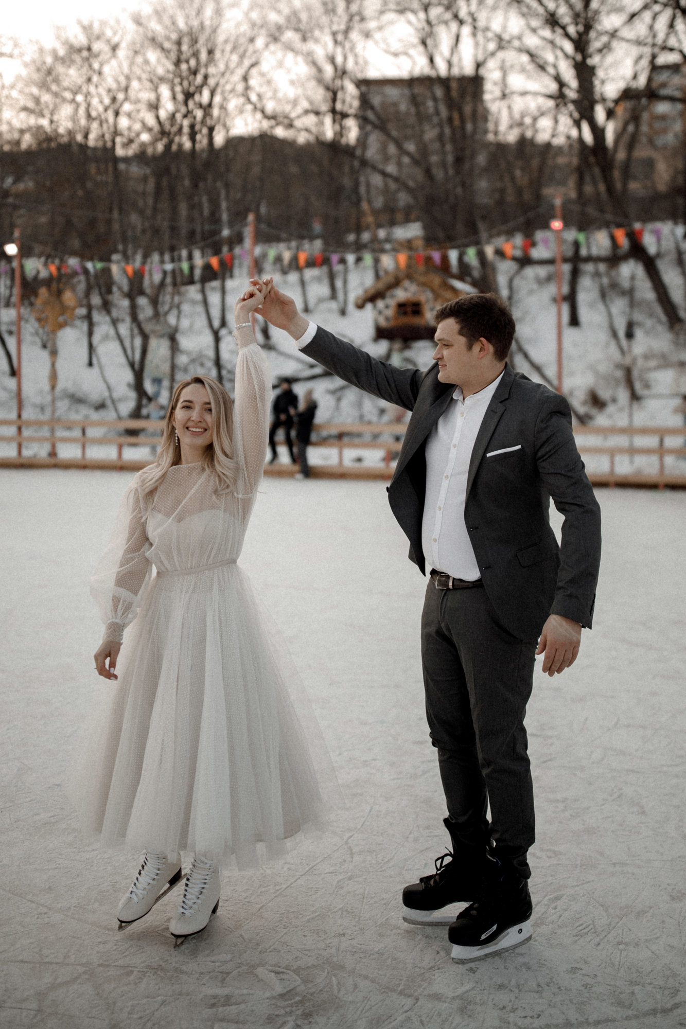 Воздушное миди платье в горох