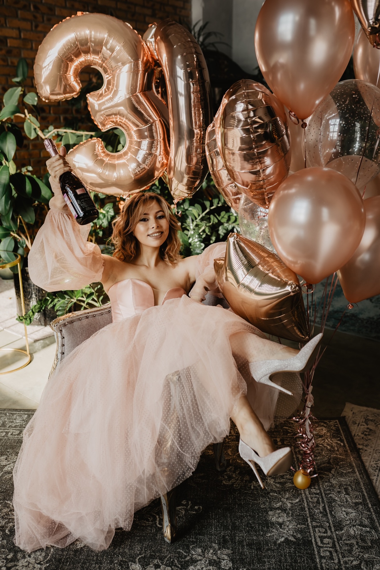 Розовое миди платье со съемными рукавами Тэсса