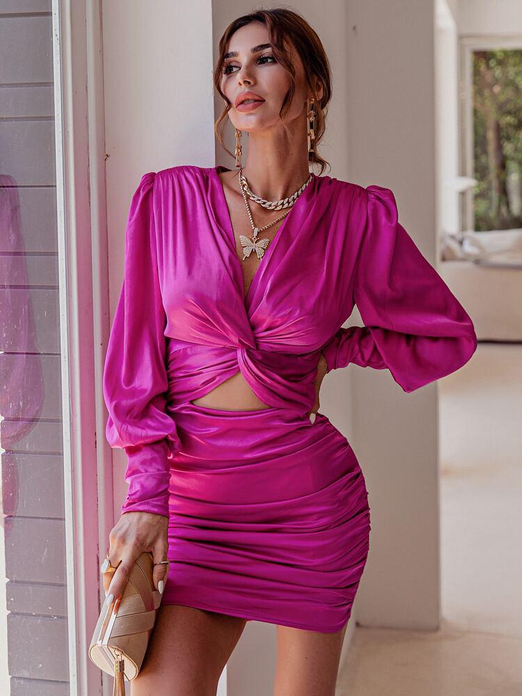 Малиновое шелковое мини платье