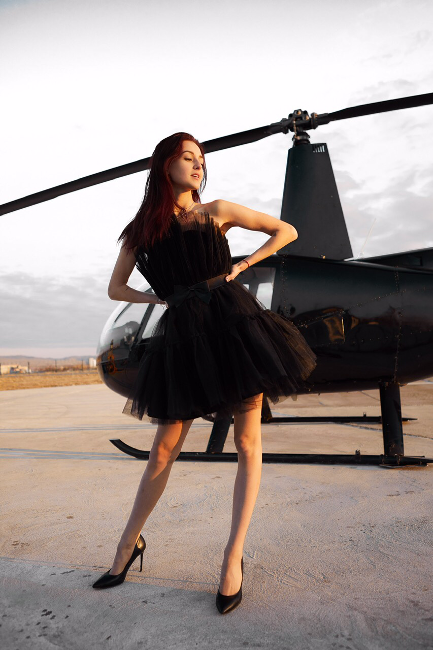 Чёрное короткое плиссированное