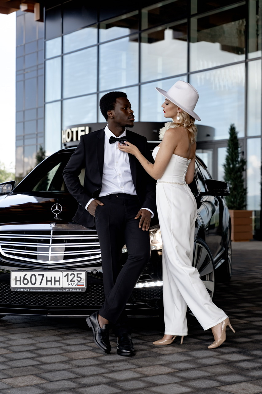 Белый комбинезон