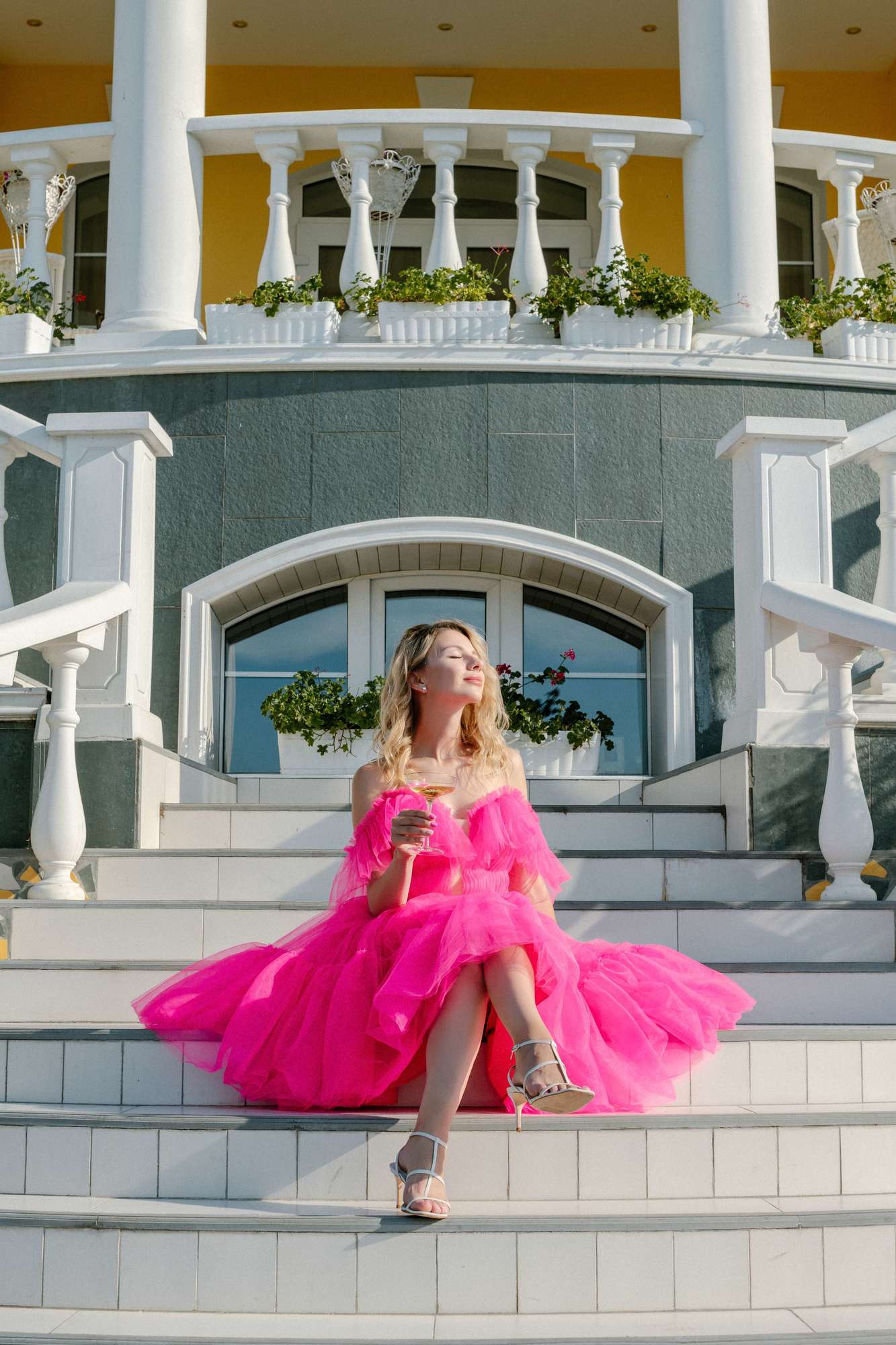 Малиновое короткое, пышная фатиновая юбка