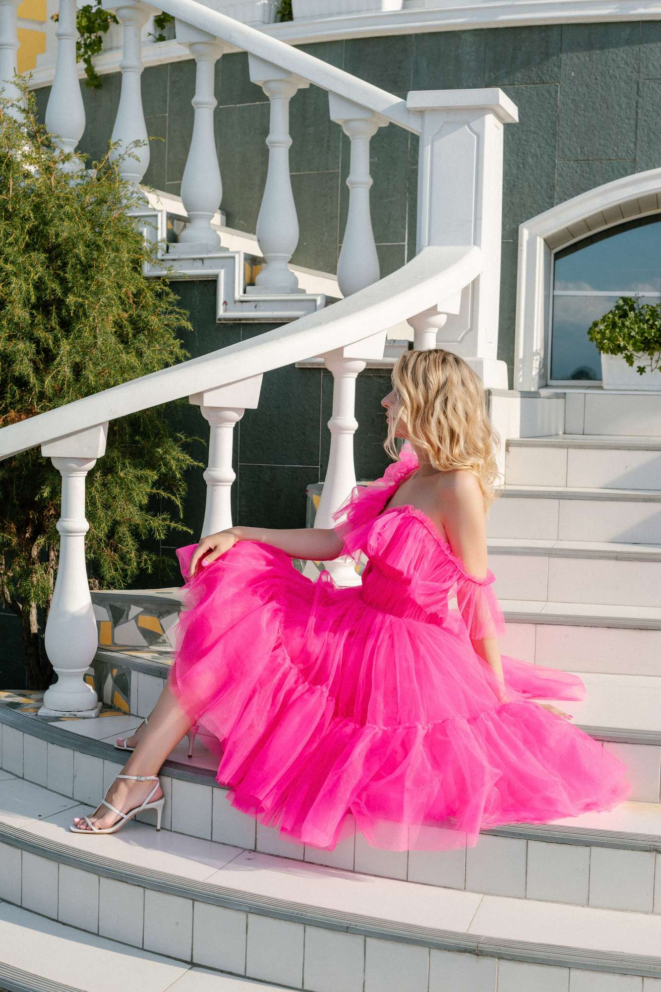 Малиновое короткое, пышная фатиновая юбка