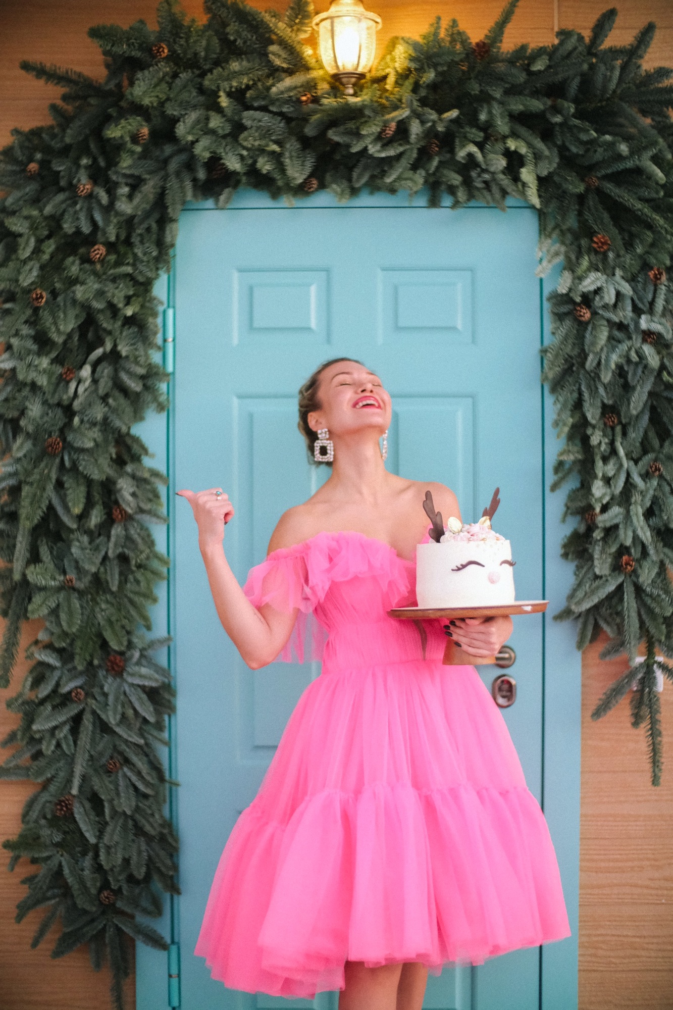 Малиновое короткое, пышная фатиновая юбка