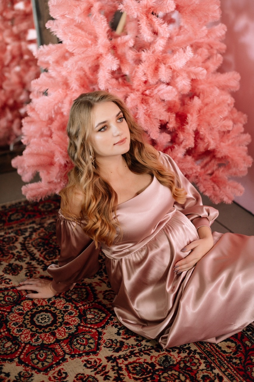 Жемчужное шелковое платье